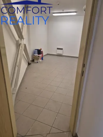 Pronájem obchodního prostoru, Ostrava - Svinov, Fibichova, 43 m2