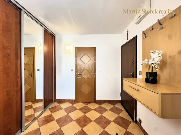 Prodej bytu 3+kk, Praha - Horní Měcholupy, Veronské nám., 65 m2