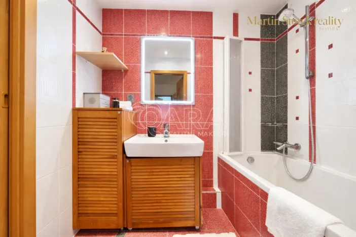 Prodej bytu 3+kk, Praha - Horní Měcholupy, Veronské nám., 65 m2