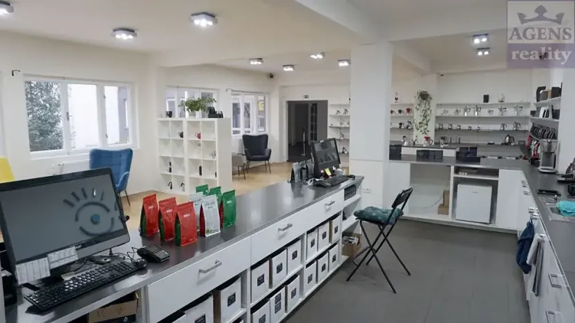 Pronájem obchodního prostoru, Praha - Holešovice, Dobrovského, 362 m2