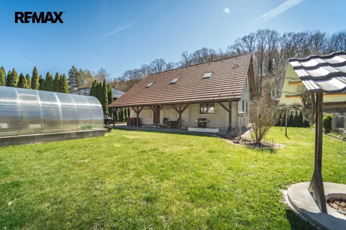 Prodej rodinného domu, Týnec nad Sázavou, 234 m2