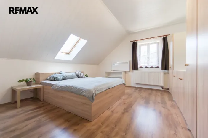 Prodej rodinného domu, Týnec nad Sázavou, 234 m2