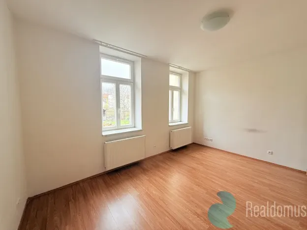 Pronájem bytu 1+kk, České Budějovice, Klaricova, 26 m2