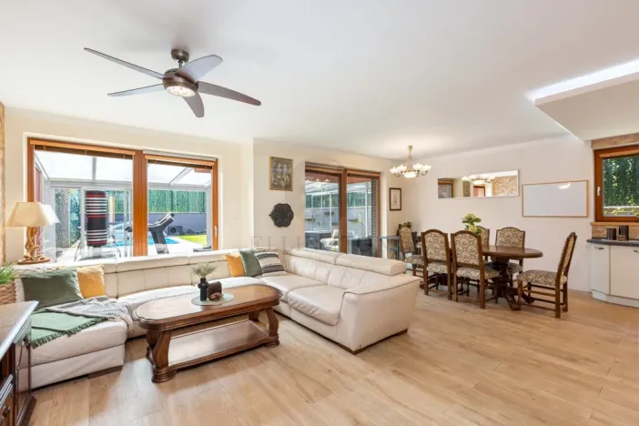 Prodej rodinného domu, Roztoky, Zvoncová, 163 m2