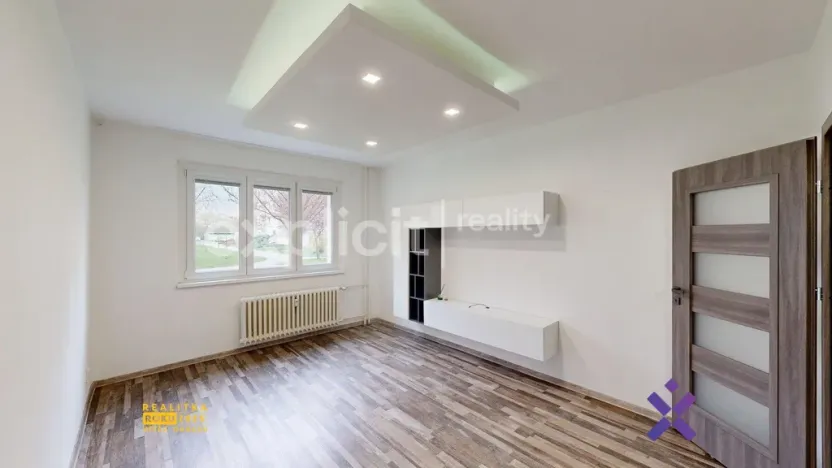 Pronájem bytu 2+1, Zlín - Malenovice, Husova, 50 m2