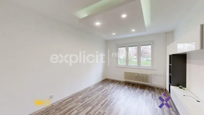 Pronájem bytu 2+1, Zlín - Malenovice, Husova, 50 m2