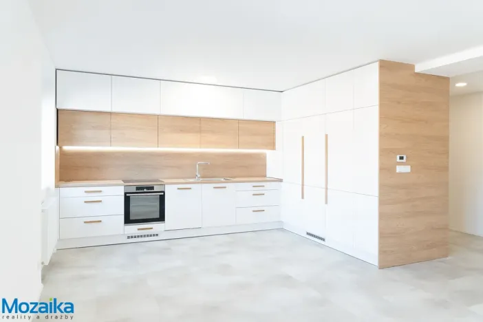 Pronájem bytu 3+kk, Lanškroun - Lanškroun-Vnitřní Město, nám. J. M. Marků, 86 m2