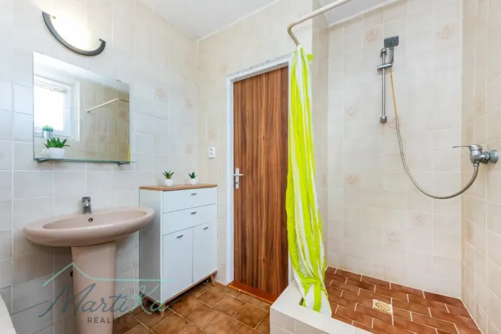 Prodej vícegeneračního domu, Rožmitál pod Třemšínem, V cizině, 347 m2