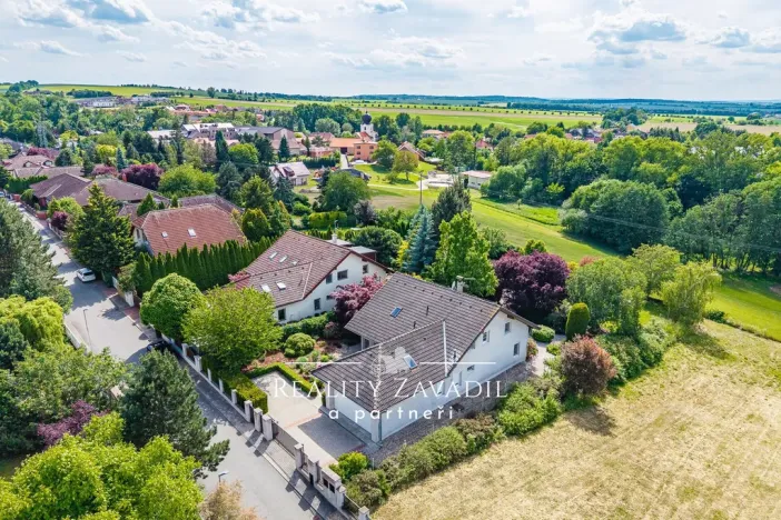 Pronájem rodinného domu, Popovičky, Na Skalce, 271 m2