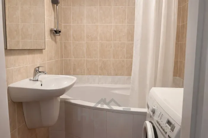 Prodej bytu 3+1, Praha - Černý Most, Vašátkova, 77 m2