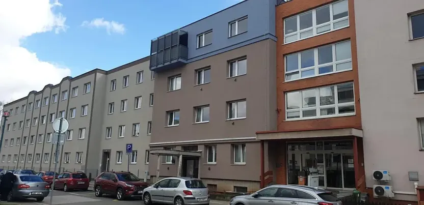 Pronájem bytu 2+1, Hradec Králové, Vocelova, 75 m2