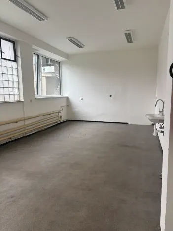 Pronájem skladu, Brno, Hněvkovského, 37 m2