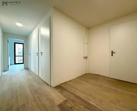 Pronájem bytu 2+1, Praha - Libeň, Zenklova, 64 m2