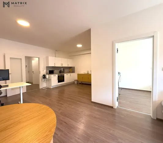 Pronájem bytu 2+kk, Praha - Libeň, U Rokytky, 78 m2