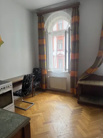 Pronájem bytu 1+kk, Praha - Žižkov, Orebitská, 26 m2