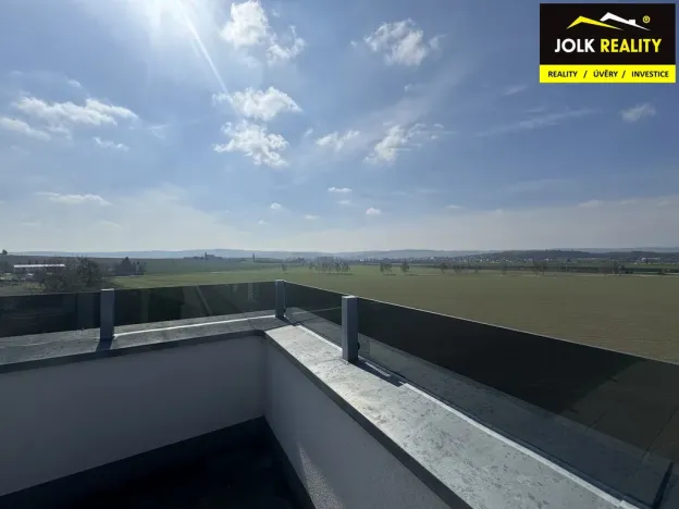 Pronájem bytu 2+kk, Opava, Kačírkova, 89 m2