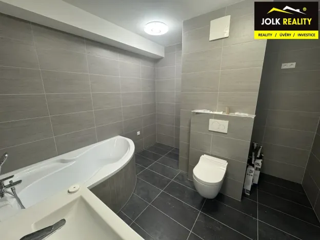 Pronájem bytu 2+kk, Opava, Kačírkova, 89 m2