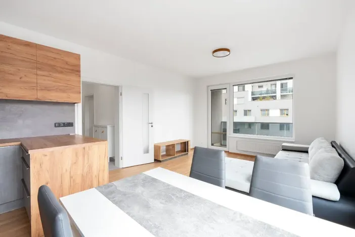 Pronájem bytu 3+kk, Praha - Hloubětín, Waltariho, 80 m2