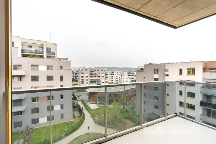 Pronájem bytu 3+kk, Praha - Hloubětín, Waltariho, 80 m2