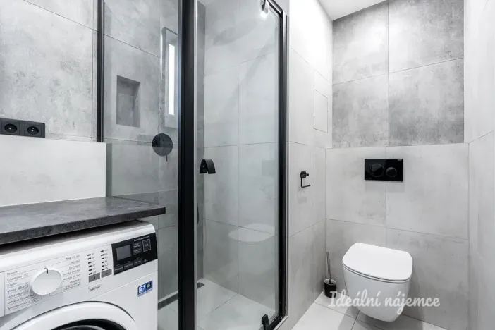 Pronájem bytu 3+kk, Praha - Modřany, Poljanovova, 68 m2