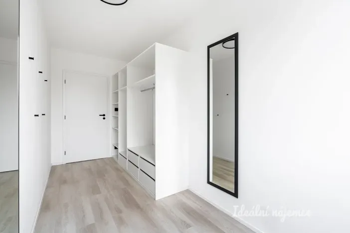 Pronájem bytu 3+kk, Praha - Modřany, Poljanovova, 68 m2