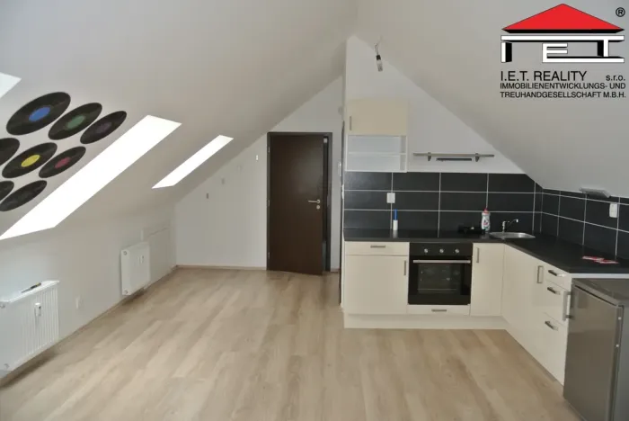 Pronájem bytu 1+kk, Frýdek-Místek, tř. T. G. Masaryka, 39 m2