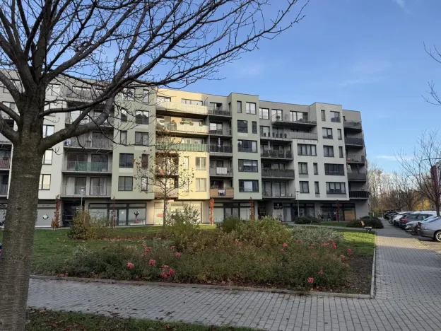 Pronájem bytu 2+kk, Pardubice - Zelené Předměstí, Pod Vinicí, 57 m2