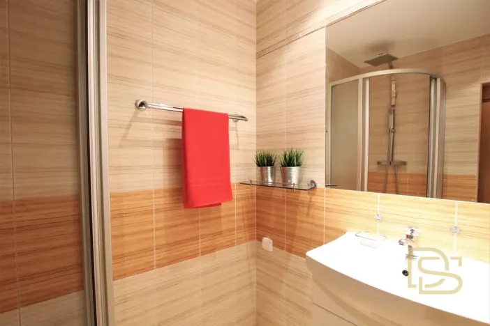 Pronájem bytu 2+kk, Brno - Židenice, Velkopavlovická, 43 m2