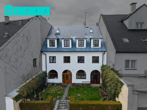 Prodej činžovního domu, Moravský Beroun, náměstí 9. května, 570 m2