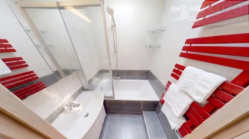 Pronájem bytu 2+kk, Praha, Oravská, 52 m2