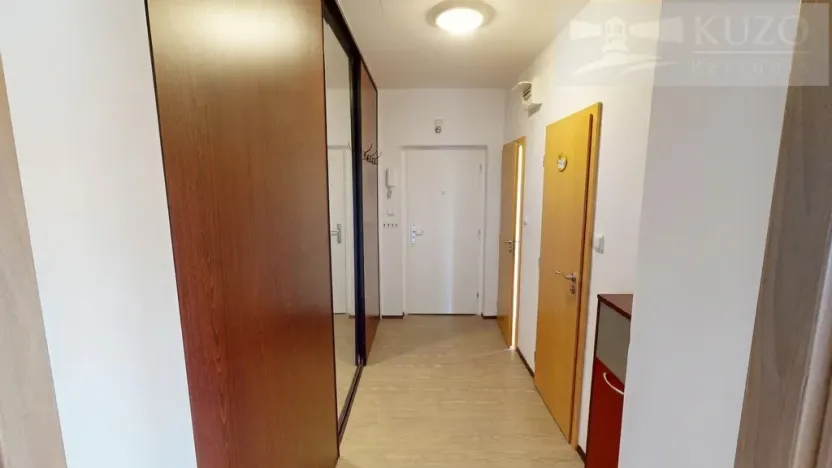 Pronájem bytu 2+kk, Praha, Oravská, 52 m2