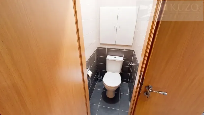 Pronájem bytu 2+kk, Praha, Oravská, 52 m2