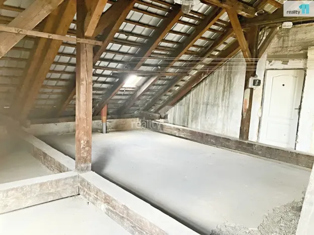 Prodej činžovního domu, Plzeň - Doubravka, Habrmannovo náměstí, 1343 m2