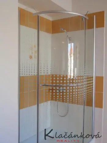 Pronájem bytu 1+kk, Zlín, Štefánikova, 30 m2