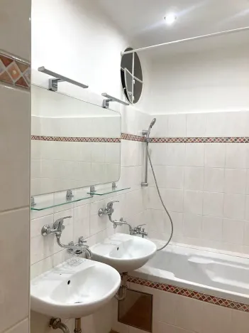 Pronájem bytu 3+1, Praha - Vinohrady, Sázavská, 107 m2