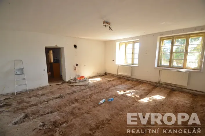 Prodej rodinného domu, Dolní Hbity - Jelence, 780 m2