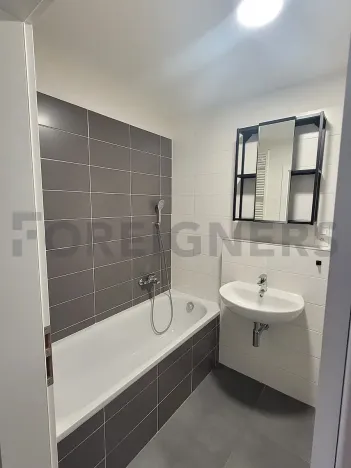 Pronájem bytu 2+kk, Pardubice, Východní, 43 m2