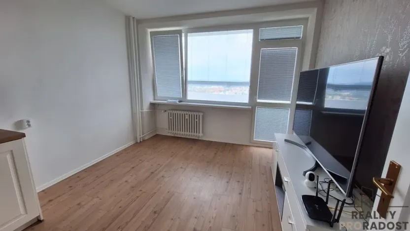 Pronájem bytu 1+kk, Ústí nad Labem, Malátova, 24 m2