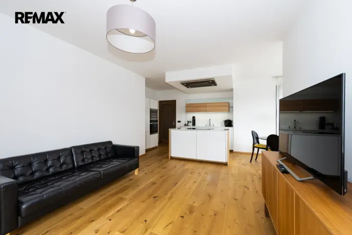 Pronájem bytu 3+kk, Praha - Libeň, Voctářova, 82 m2