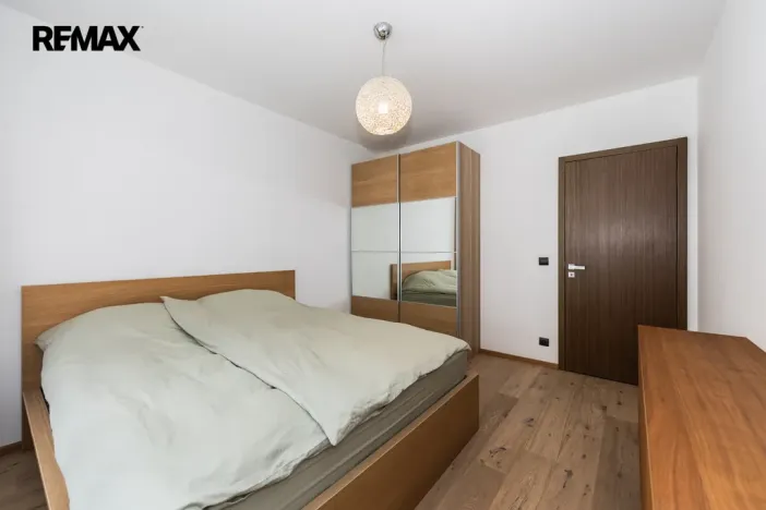 Pronájem bytu 3+kk, Praha - Libeň, Voctářova, 82 m2