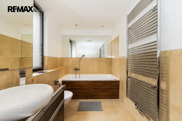 Pronájem bytu 3+kk, Praha - Libeň, Voctářova, 82 m2