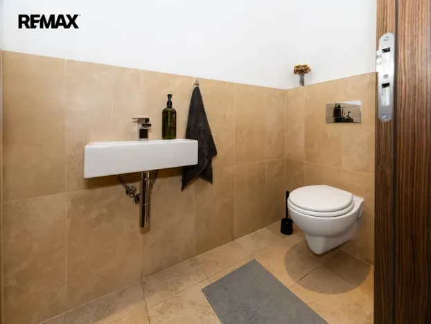 Pronájem bytu 3+kk, Praha - Libeň, Voctářova, 82 m2