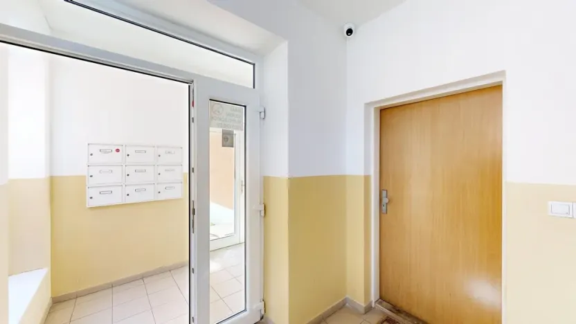 Prodej bytu 1+kk, Šestajovice, Komenského, 32 m2