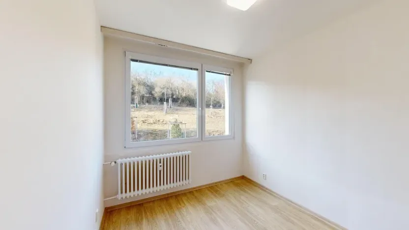 Prodej bytu 3+1, Králův Dvůr, Nad Stadionem, 76 m2