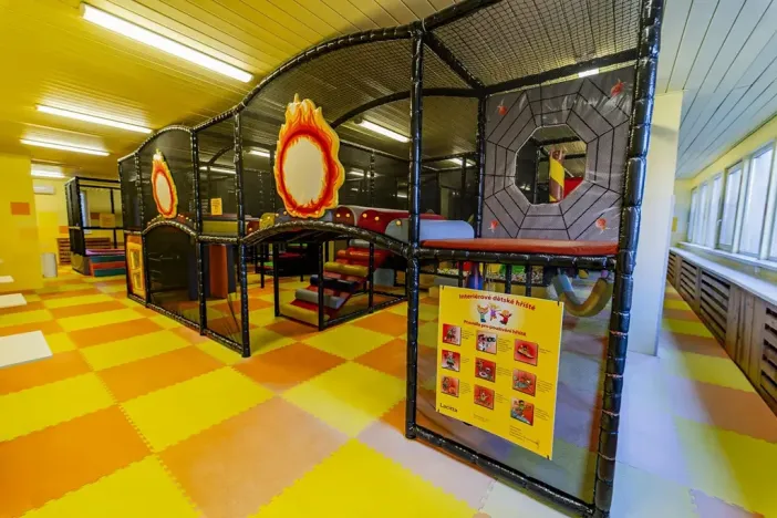 Prodej komerční nemovitosti, Mladá Boleslav, U stadionu, 986 m2