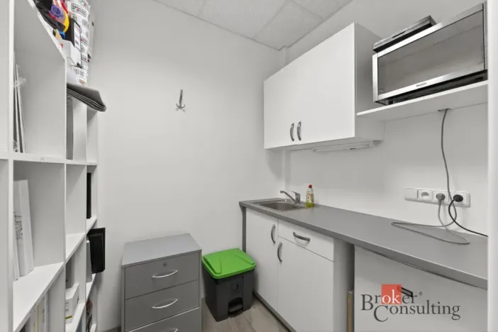 Prodej obchodního prostoru, Plzeň - Černice, Vltavínová, 66 m2