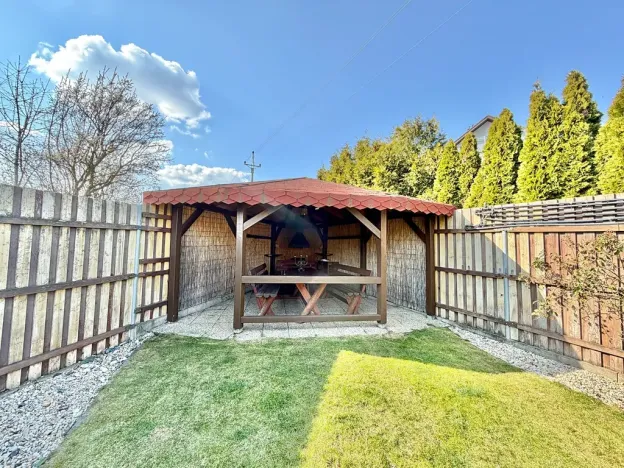 Prodej rodinného domu, Moravany, 140 m2