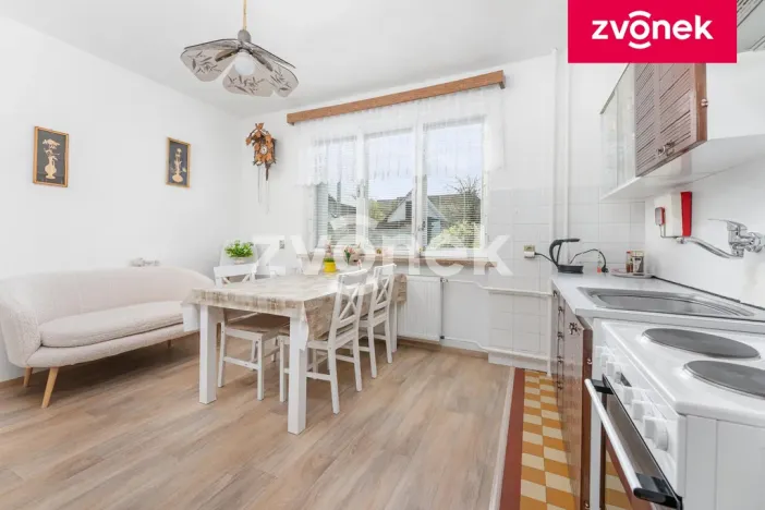 Prodej rodinného domu, Ublo, 300 m2