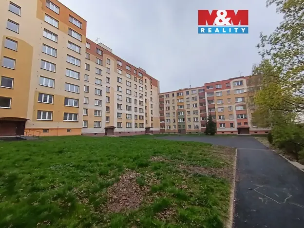 Prodej bytu 3+1, Orlová - Lutyně, Karla Dvořáčka, 71 m2