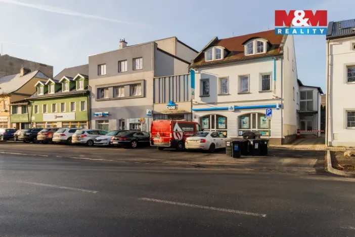 Pronájem kanceláře, Jeseník, nám. Svobody, 63 m2